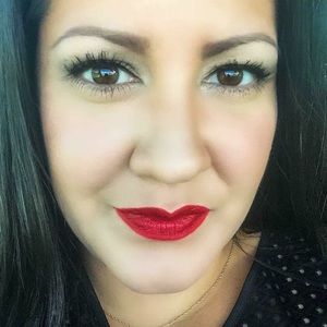 Meet your Posher, Ana maria